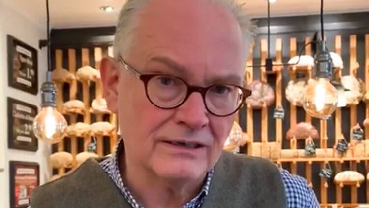 Gerhard Bosselmann sieht sich in Erklärungsnot.