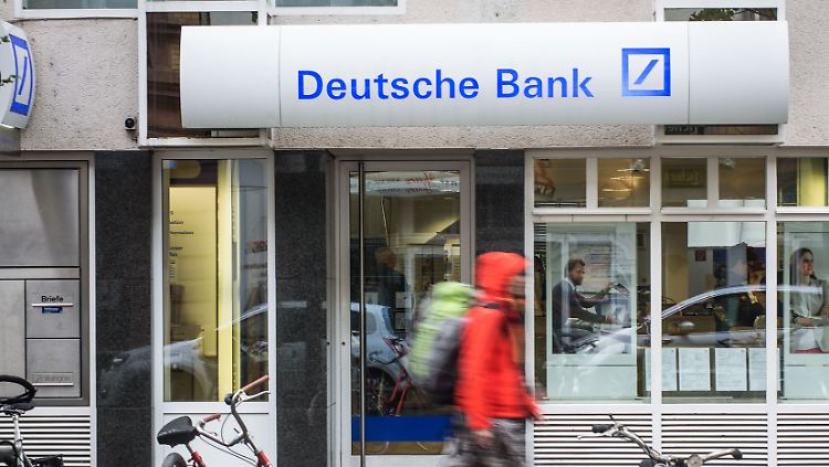Bis die Krise überstanden ist, sind nur noch 290 Filialen geöffnet.
