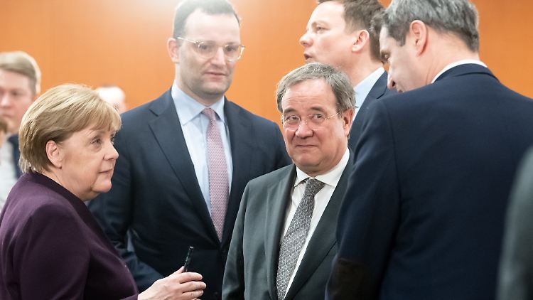 Laschet und Söder sind bei der Bund-Länder-Konferenz aneinander geraten.