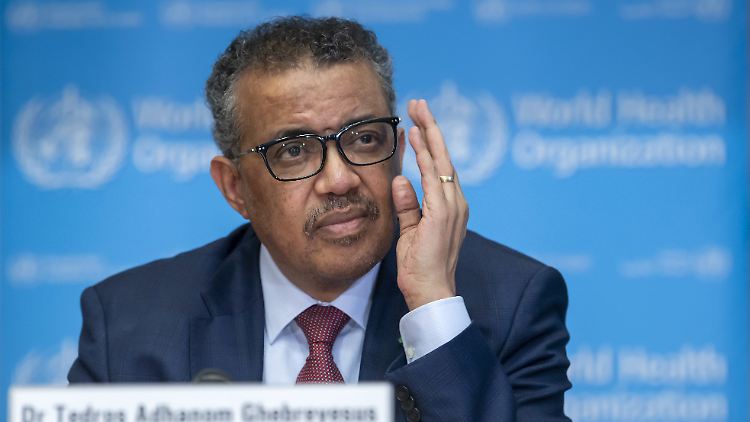 WHO-Chef Tedros fordert, dass alle Verdachtsfälle getestet und auch Kontaktpersonen unter Quarantäne gestellt werden.