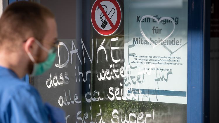 Ärzte, Schwestern und Pfleger leisten auch in deutschen Kliniken Schwerstarbeit.