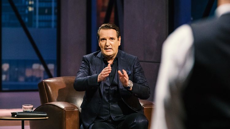 Wenig Glücksgefühle bei Ralf Dümmel und seine Kollegen.