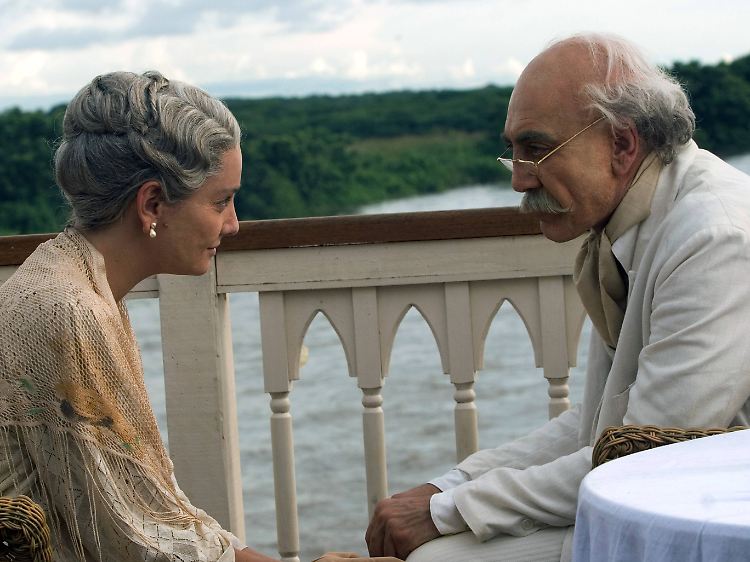"Egal, was auch passiert, niemand kann dir die Tänze nehmen, die du schon getanzt hast."(Auf beiden Fotos: Giovanna Mezzogiorno und Javier Bardem)