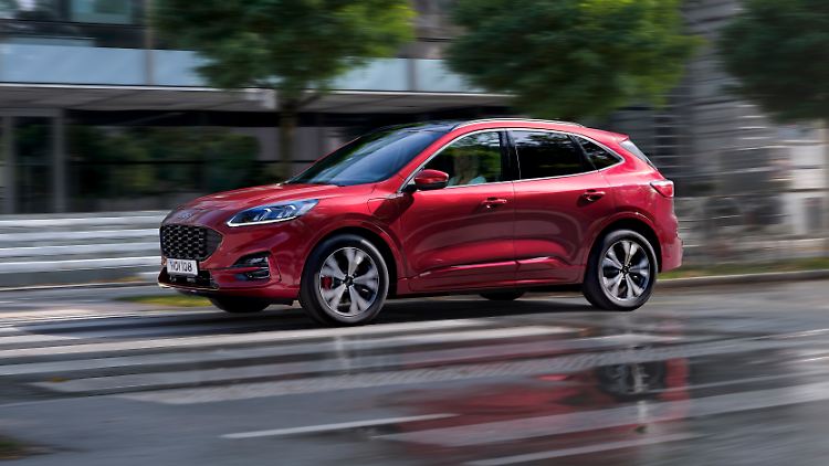 Aus dem eher unscheinbaren Kuga hat Ford einen Hingucker im engen Sportanzug gemacht.