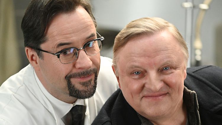Das aktuell beliebteste "Tatort"-Duo: Axel Prahl als Frank Thiel (r.) und Jan Josef Liefers als Professor Karl-Friedrich Boerne.