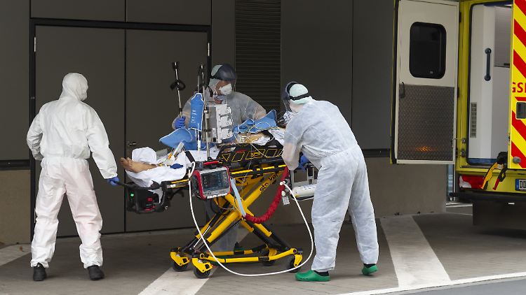 Deutschland hat inzwischen auch die Behandlung einiger Patienten aus anderen EU-Ländern übernommen - etwa aus Italien.