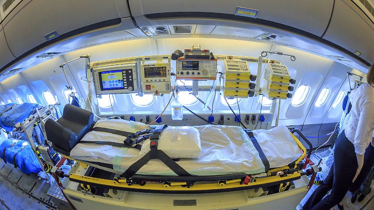 Der A310 MedEvac der Bundeswehr kann bis zu 44 Patienten transportieren, mehrere davon mit intensivmedizinischer Betreuung.
