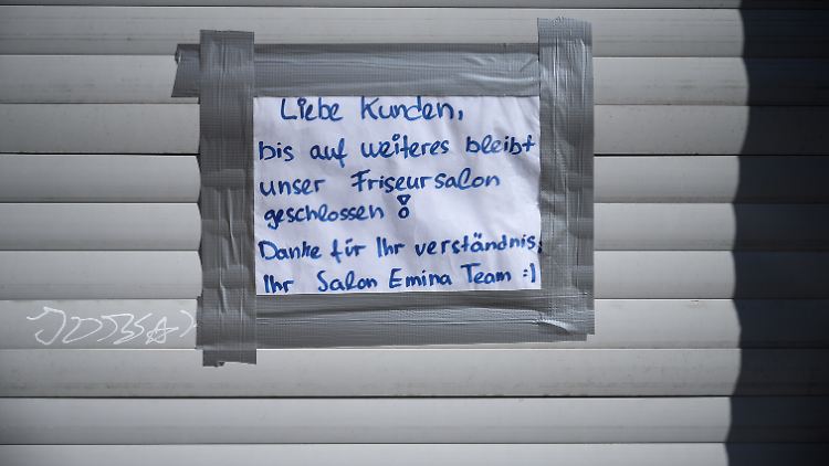 Bund und Länder unterstützen Solo-Selbstständige und Kleinunternehmen in der Corona-Krise durch Zuschüsse, die nicht zurückgezahlt werden müssen.