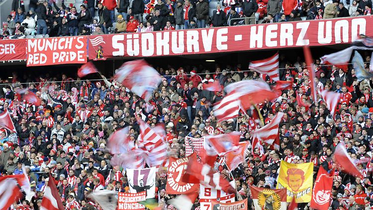 "Munich's Red Pride" äußert sich regelmäßig kritisch. So auch diesmal.