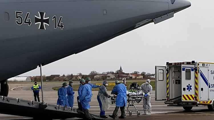 Der MedEvac-Airbus der Bundeswehr hat bis zu sechs Plätze für intensivmedizinische Behandlung.