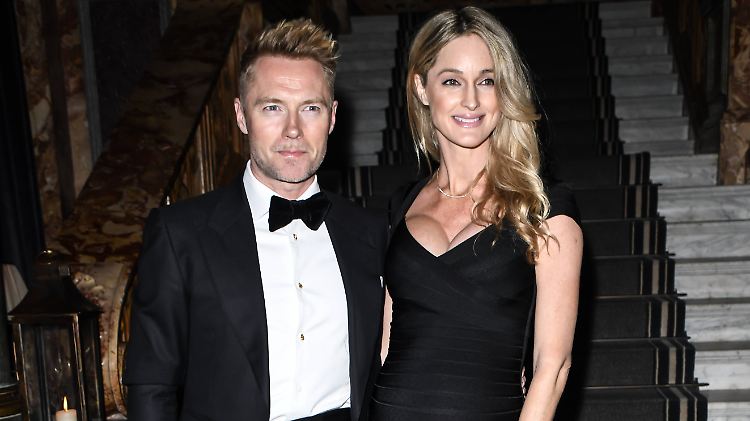 Der Sänger Ronan Keating und seine Frau Storm teilen ihr Baby-Glück per Instagram.