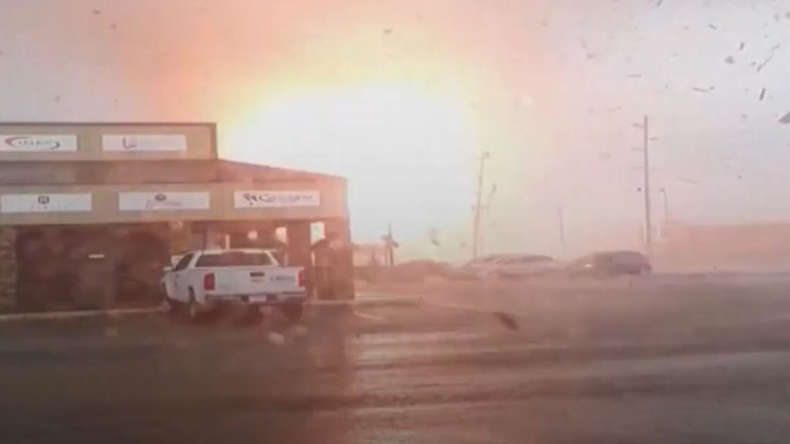 Tornado Arkansas Kopie.jpg