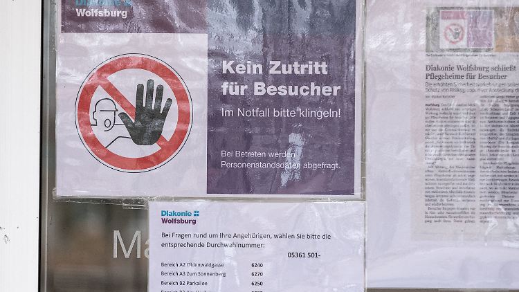 In einem Wolfsburger Pflegeheim kamen 15 Menschen ums Leben, nachdem sie sich mit dem Coronavirus angesteckt hatten.