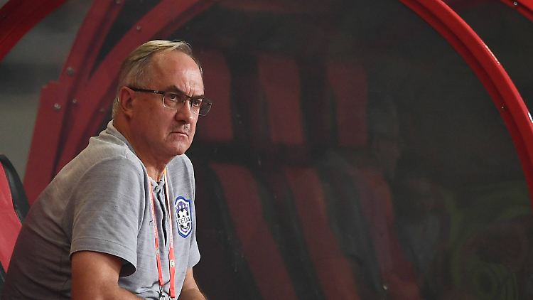 Uli Stielike hat seine Zeit im Weltfußball jüngst beendet.