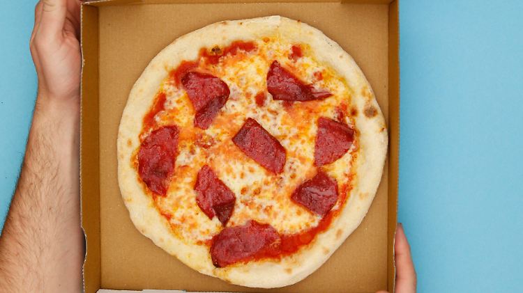 Haftet das Coronavirus auch auf geliefertem Essen?