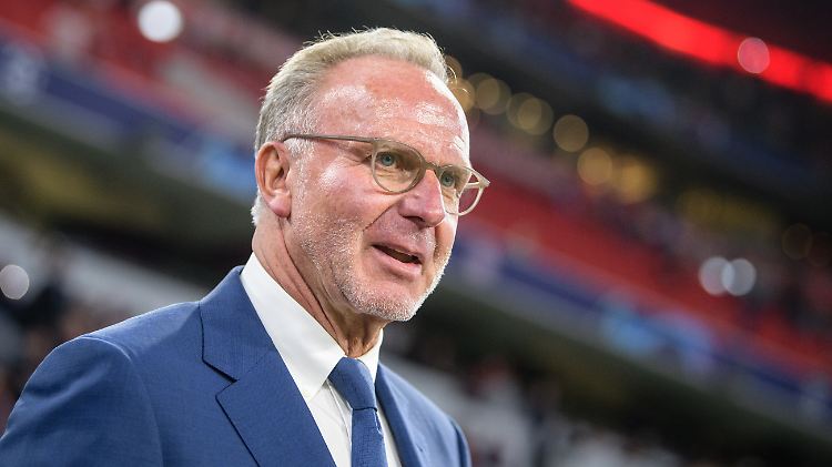 "Wir sollten unbedingt diese Saison zu Ende spielen", sagt Karl-Heinz Rummenigge.