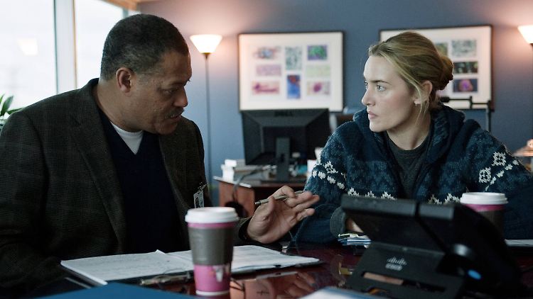 Laurence Fishburne und Kate Winslet in "Contagion".