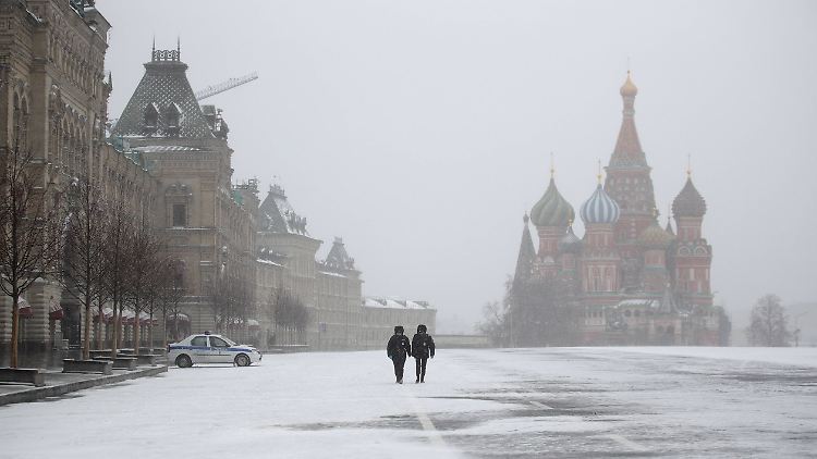 In mehr als 40 Regionen Russlands ist das öffentliche Leben weitgehend lahmgelegt.