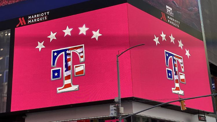 Eine T-Mobile-Filiale am Time Square in New York.