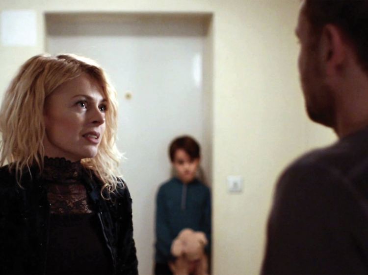 Max Riemelt als pädosexueller Architekt Markus und Isabell Gerschke als alleinerziehende Mutter Jessica mit Sohn Arthur (großartig: Oskar Netzel).