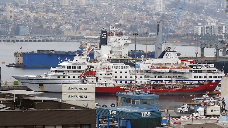 Das Kreuzfahrtschiff "RCGS Resolute" kollidierte mit einem venezolanischen Marineboot.