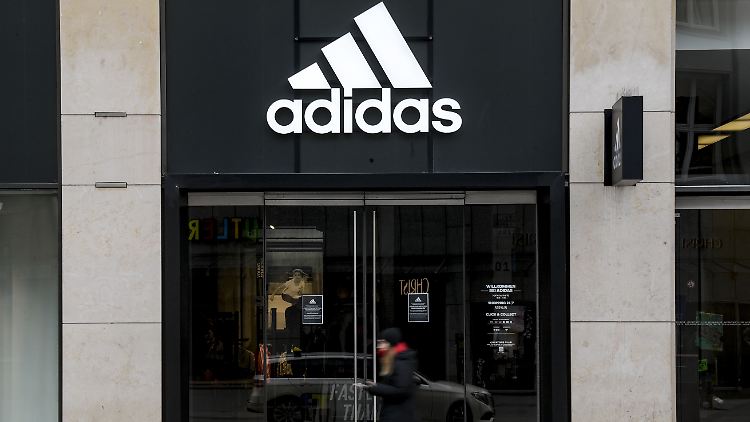 Staatskredite von mehr als einer Milliarde Euro sollen Adidas in der Coronakrise helfen. 