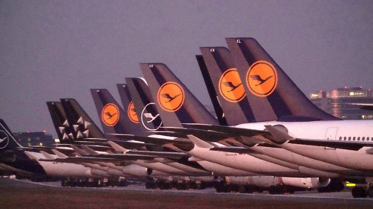Die Flotte der Lufthansa steht derzeit beinahe komplett am Boden.