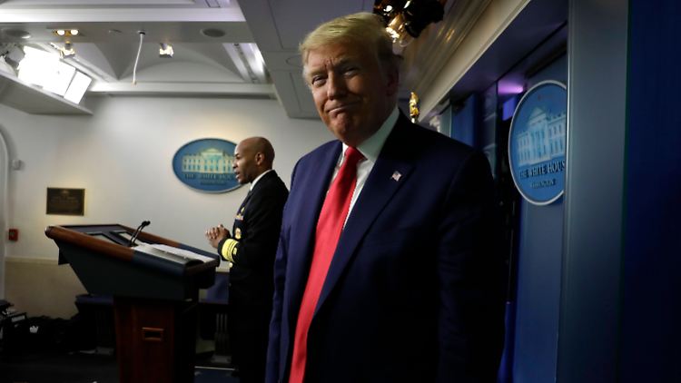 Trump rühmt seine Wirtschaftsbilanz - bis das Virus kam.