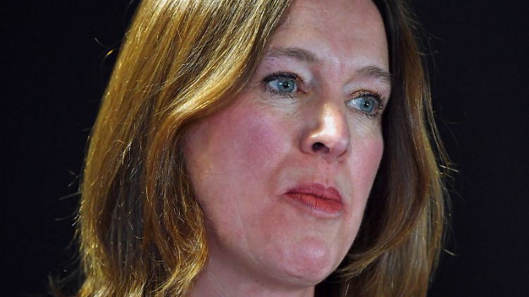 Catherine Calderwood zeigt sich nun reuig.