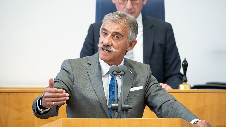 Junge machte auch gesundheitliche Gründe für seinen Rückzug geltend. 