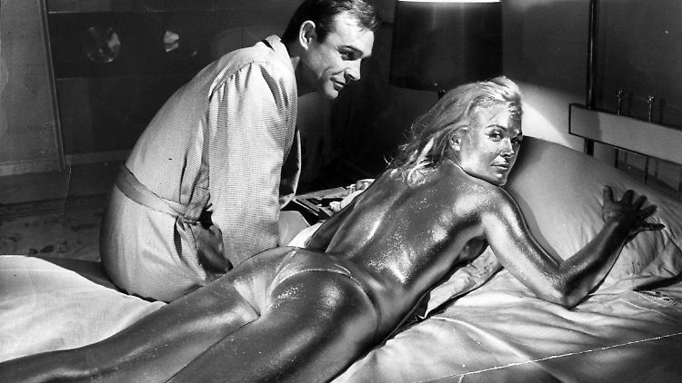 Honor Blackman spielte an der Seite von Sean Connery in "Goldfinger".