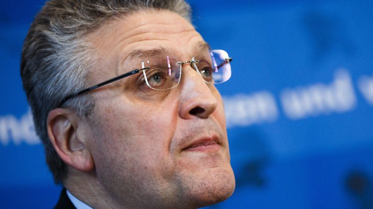 Lothar Wieler: "Wir müssen wirklich sehr, sehr vorsichtig sein". 