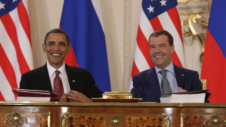 Die Präsidenten Barack Obama und Dmitri Medwedew unterschrieben 2010 den New-Start-Vertrag,