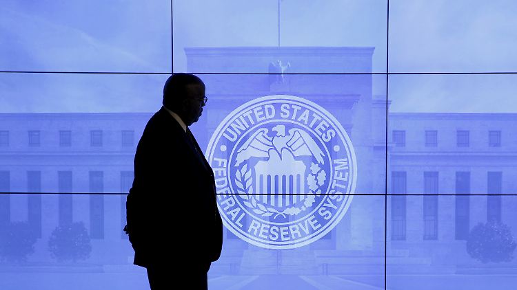 Die Leitzinsen hatte die Fed bereits beinahe auf Null gesetzt.