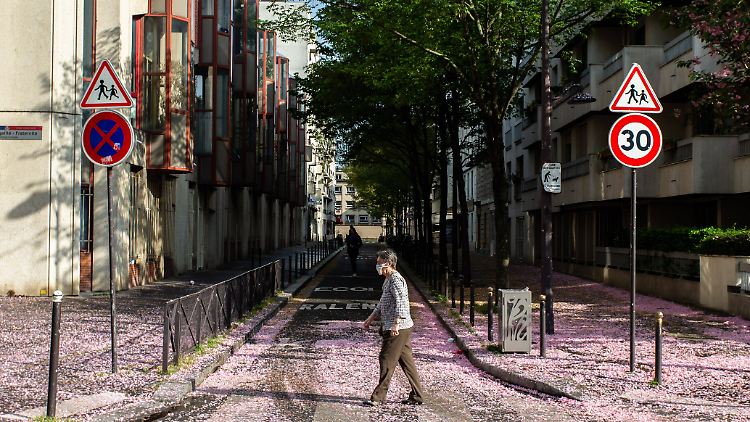 Weitere vier Wochen ruht das Leben in Paris und dem Rest Frankreichs weitgehend.