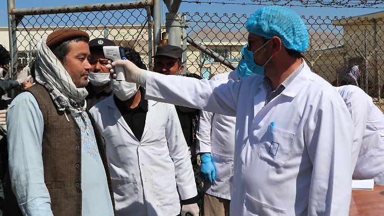 Eine Bedrohung, die selbst reiche Industriestaaten überfordern kann: Wie hart wird die Coronavirus-Pandemie Länder wie den Jemen, Haiti, Nepal oder Afghanistan (Bild) treffen?