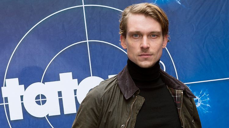 Kann seiner Rolle als Kommissar Adam Schürk viel abgewinnen: Daniel Sträßer.