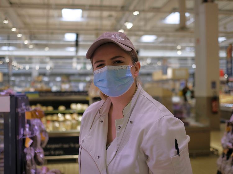 Dieser Supermarkt-Verkäuferin in Frankreich wird es ähnlich gehen ....