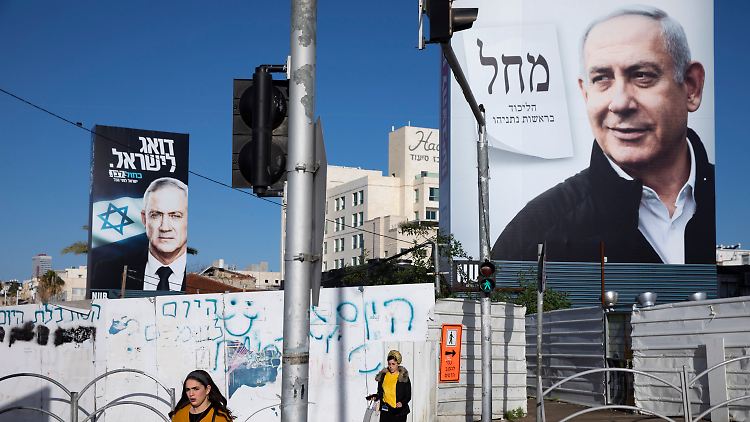 Wahlwerbung für Gantz und Netanjahu. Die beiden konnten sich nicht auf eine Notstandsregierung einigen.