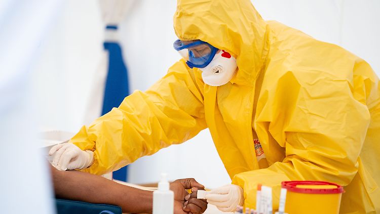 Innerhalb eines Tages wurde bei knapp 3000 weiteren Menschen eine Coronavirus-Infektion nachgewiesen.