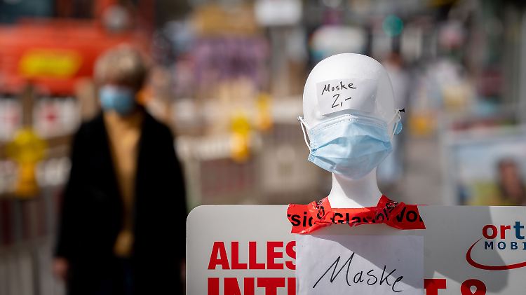 Eine Mund-Nase-Abdeckung hilft, die Ausbreitung des Coronavirus einzudämmen.