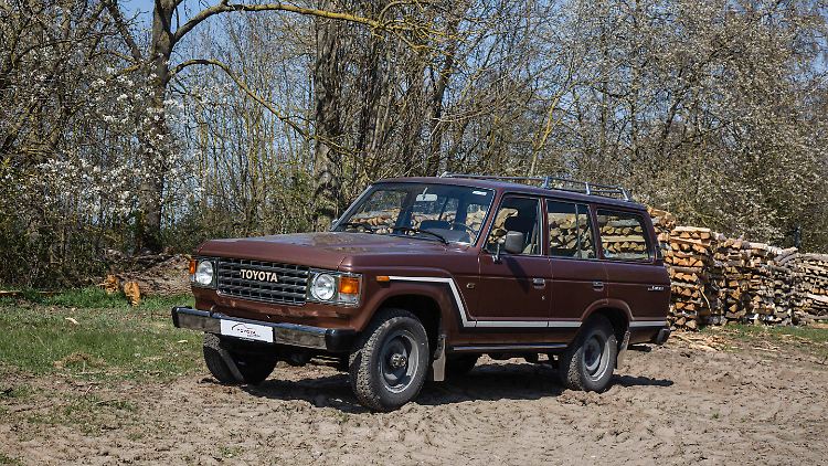 Roger Moore alias James Bond hatte einen Toyota Land Cruiser als Privatfahrzeug.