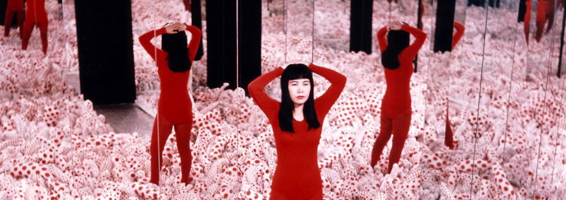 Yayoi Kusama: Infinity Mirror Room - Phalli’s Field, 1965 Installation, verschiedene Medien
