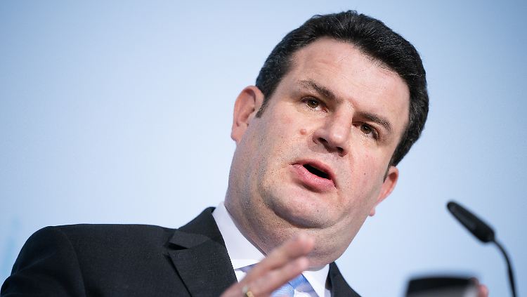 Bundesarbeitsminister Heil will sich für bessere Arbeitsbedingungen in der Fleischindustrie einsetzen.