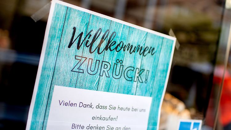 Viele Einzelhändler freuen sich, ihre Kunden wiederzusehen - und diese freuen sich auf ihre Verkäufer.