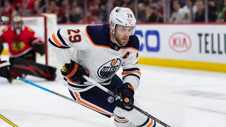 Leon Draisaitl spielt für die Edmonton Oilers eine großartige Saison. Ob er sie zu Ende bringen kann, ist weiter unklar.