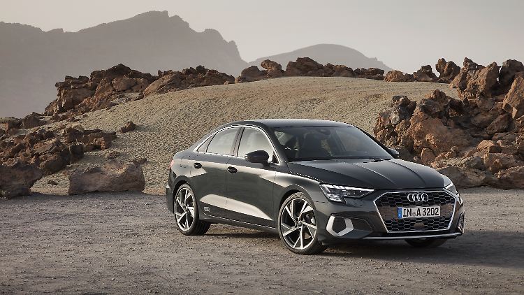 Mit der Audi A3 Limousine wollen die Ingolstädter vor allem in den USA und China der Mercedes A-Klasse Limousine Konkurrenz machen.