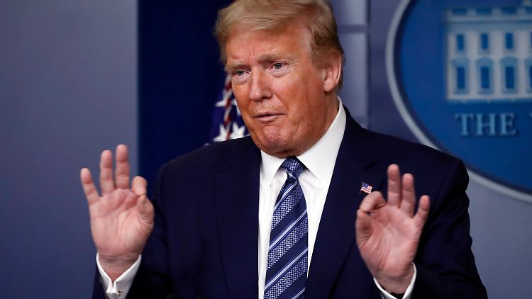 Trump sprach in seinem täglichen Corona-Briefing über sein geplantes Einwanderungsdekret.