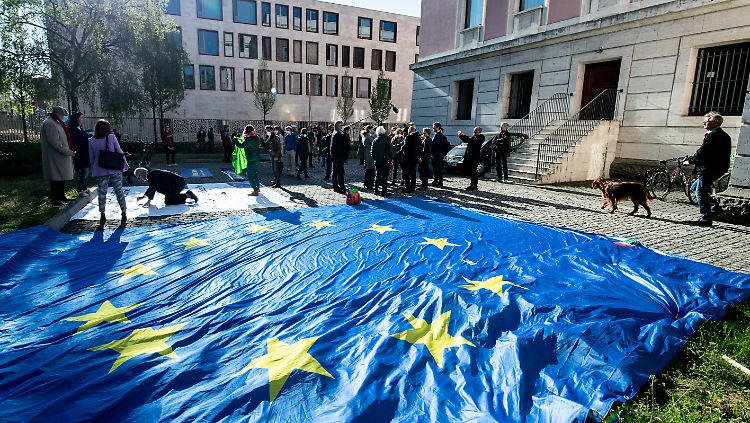 Deutschland wird sich in den kommenden Jahren in Europa finanziell stärker beteiligen.