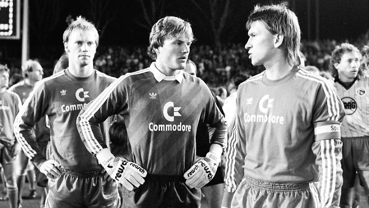 Ein Spiel, drei Gegentore: Das ist die Bilanz von Bobby Dekeyser beim FC Bayern.